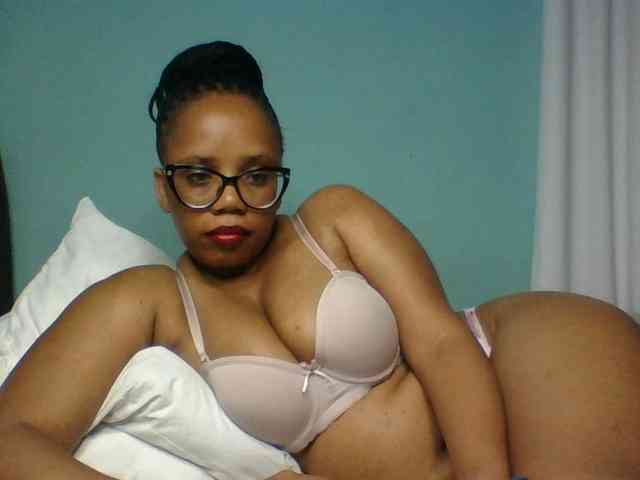 Prettyzari webcam