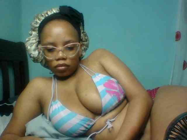 Prettyzari webcam
