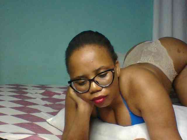 Prettyzari webcam