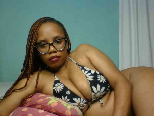 Prettyzari webcam