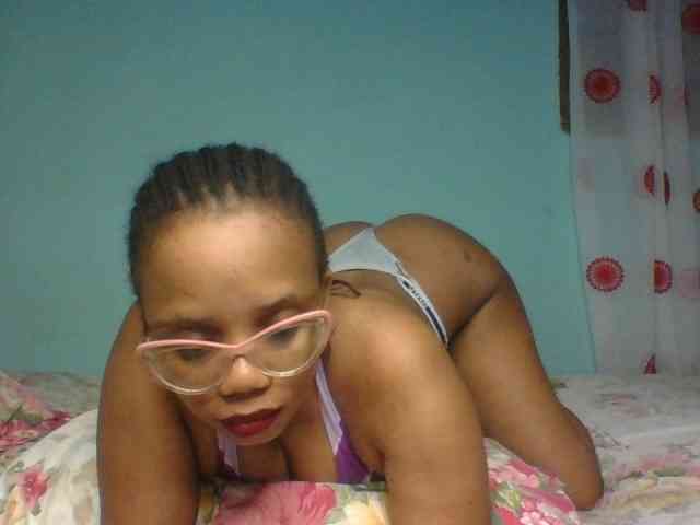Prettyzari webcam