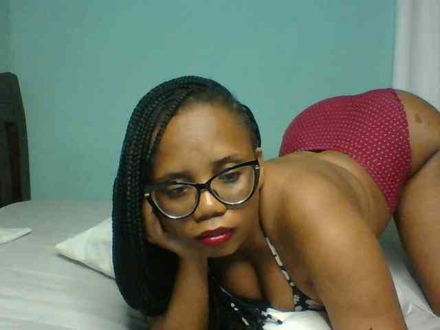 Prettyzari webcam