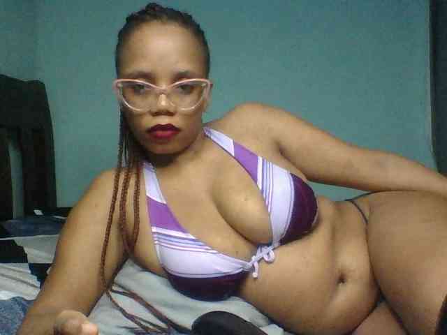 Prettyzari webcam