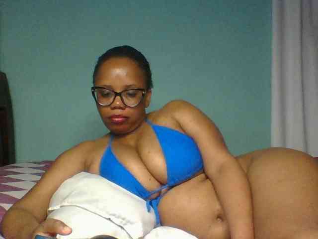 Prettyzari webcam