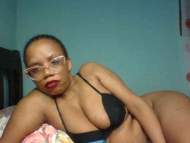Prettyzari webcam