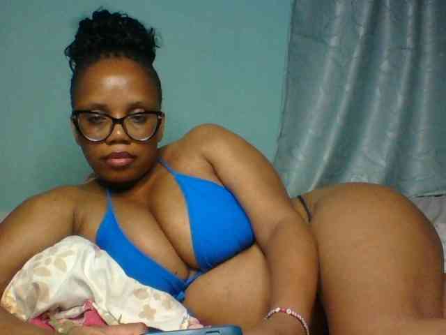 prettyzari's live room