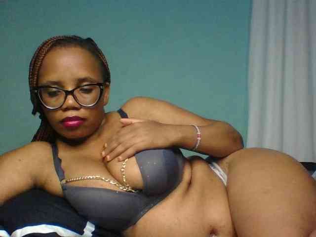 Prettyzari webcam