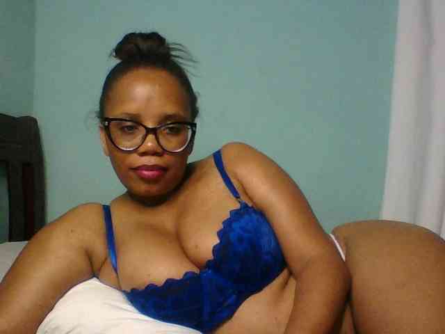 Prettyzari webcam