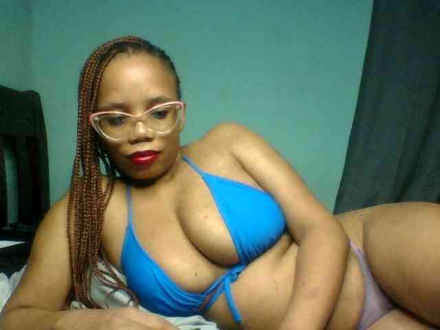 Prettyzari webcam