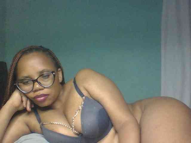 Prettyzari webcam