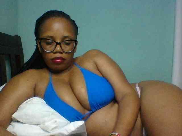 Prettyzari webcam
