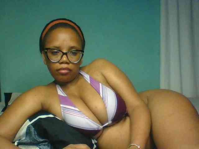 Prettyzari webcam