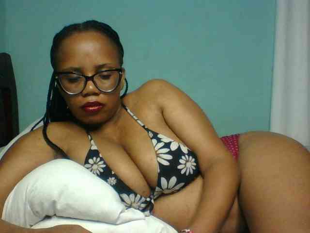 Prettyzari webcam