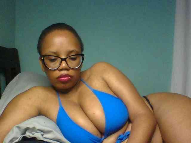 Prettyzari webcam