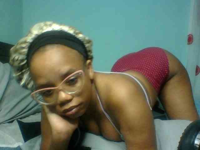 Prettyzari webcam