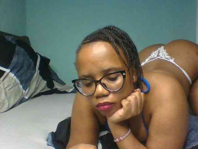Prettyzari webcam