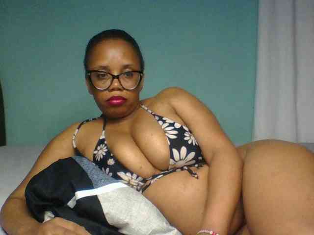 Prettyzari webcam