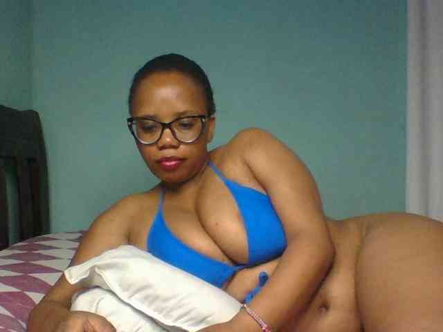 Prettyzari webcam