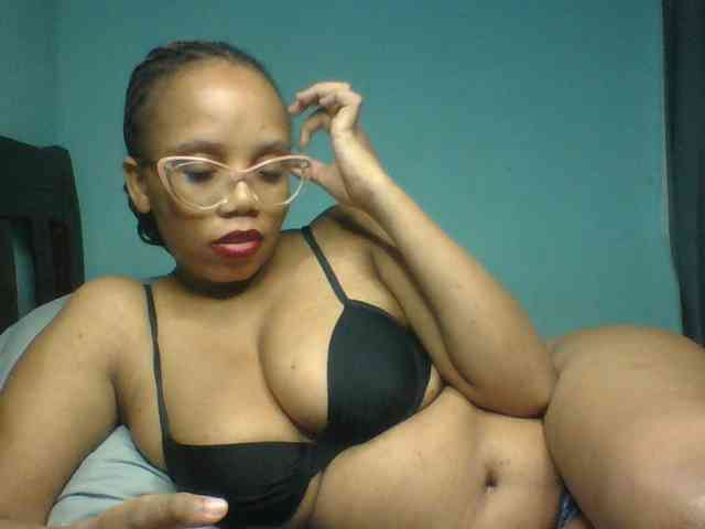 Prettyzari webcam