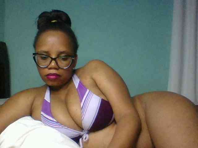 Prettyzari webcam