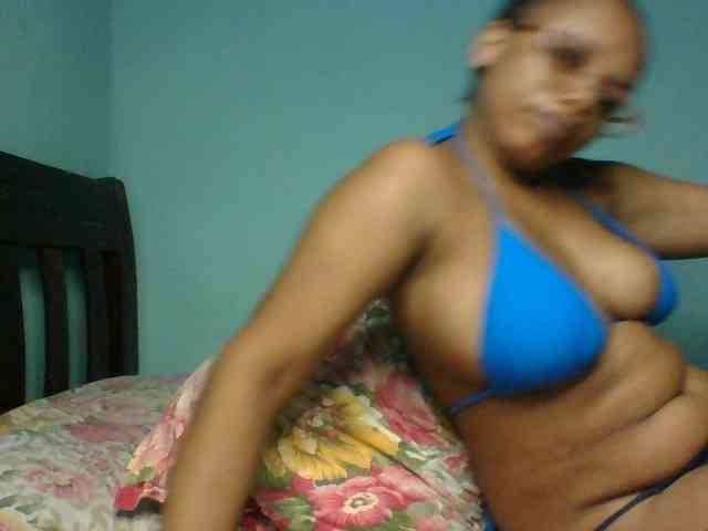 Prettyzari webcam