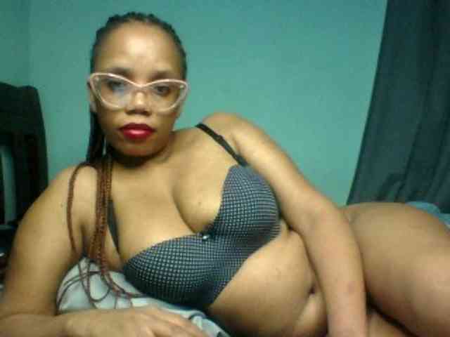 Prettyzari webcam