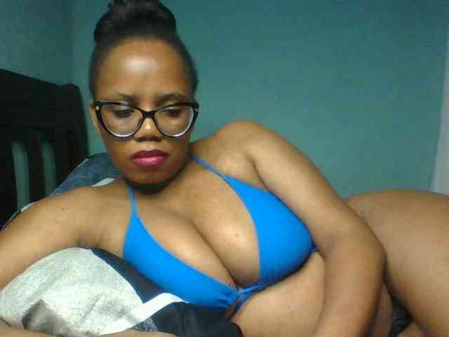 Prettyzari webcam