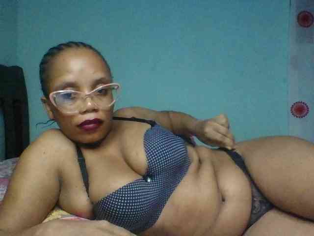 Prettyzari webcam