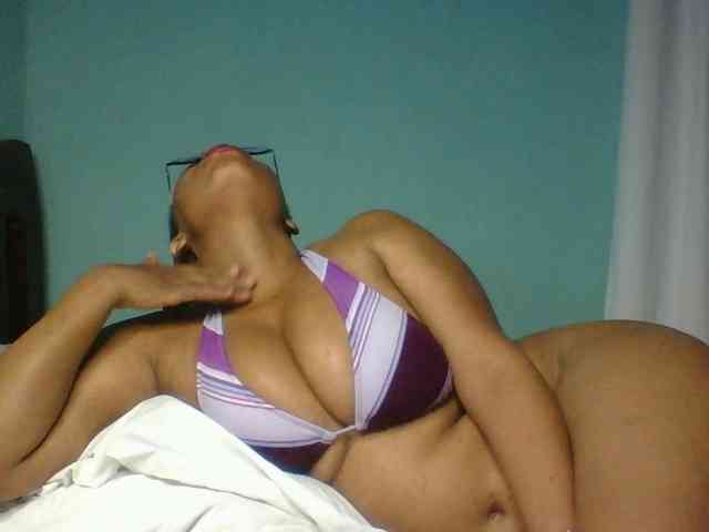 Prettyzari webcam