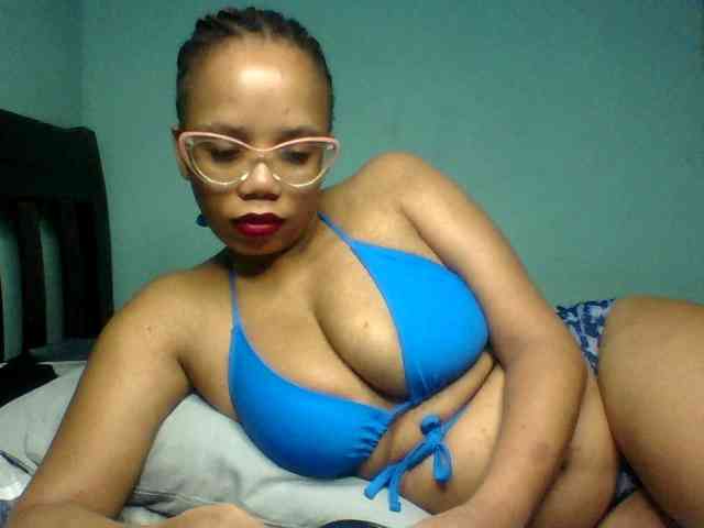 Prettyzari webcam