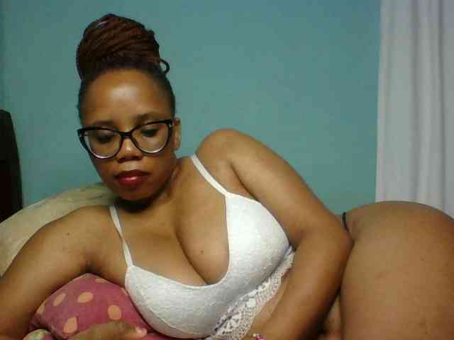 Prettyzari webcam