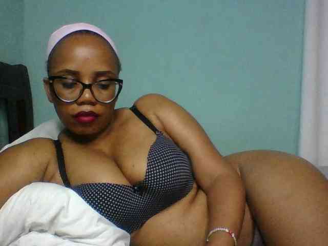 Prettyzari webcam