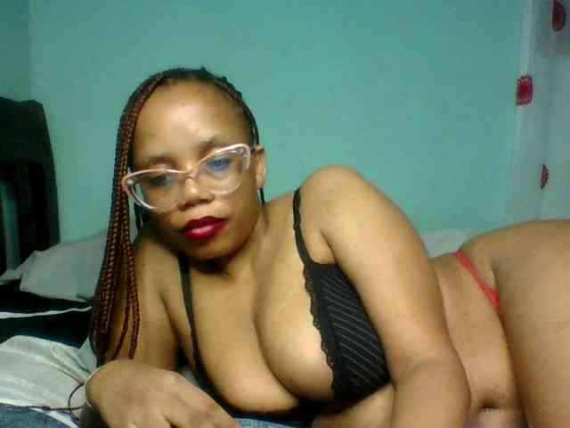 Prettyzari webcam