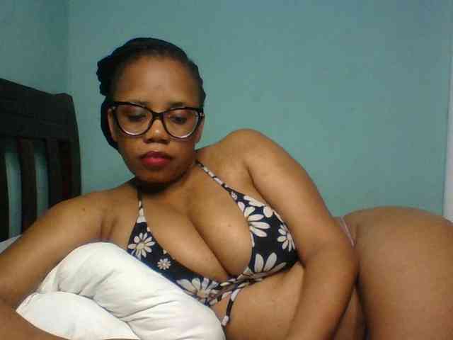Prettyzari webcam