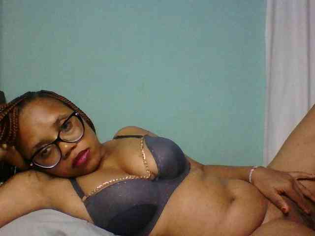 Prettyzari webcam
