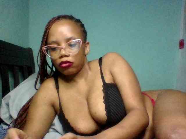 Prettyzari webcam