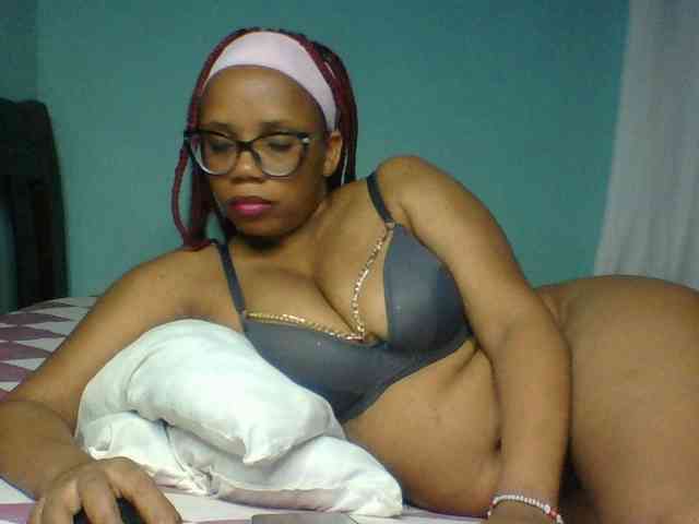 Prettyzari webcam