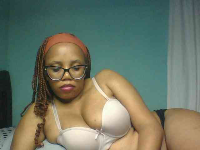 Prettyzari webcam