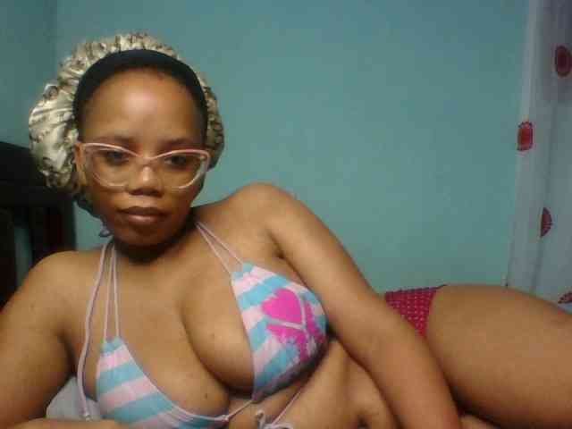 Prettyzari webcam