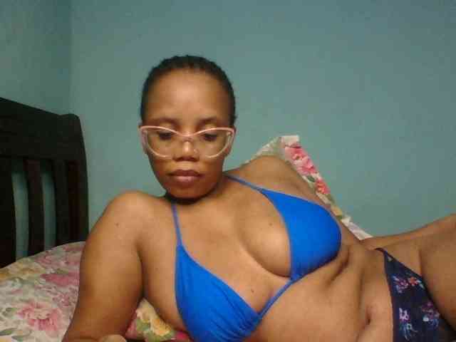 Prettyzari webcam