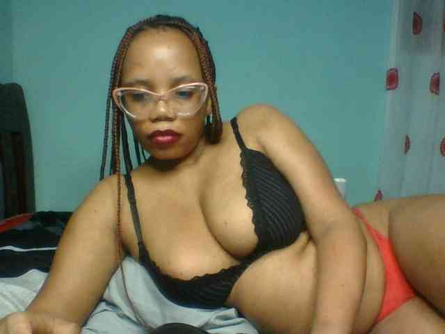 Prettyzari webcam