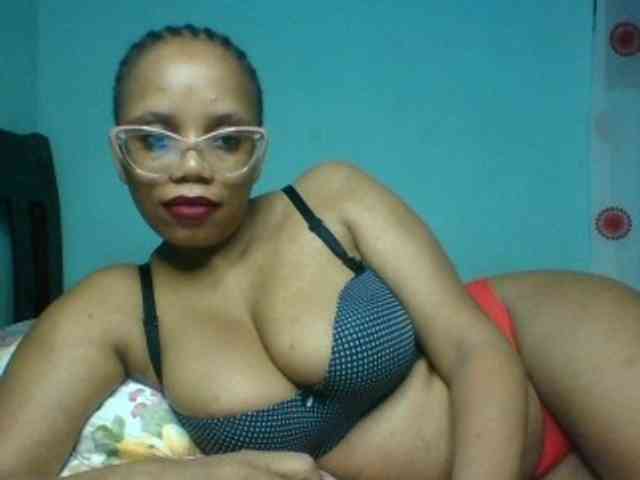Prettyzari webcam