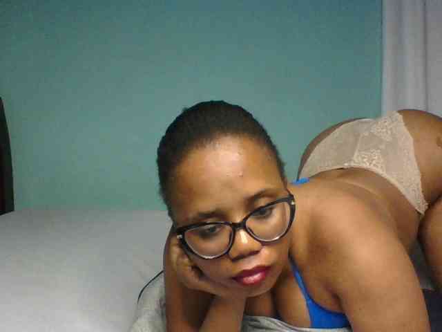 Prettyzari webcam