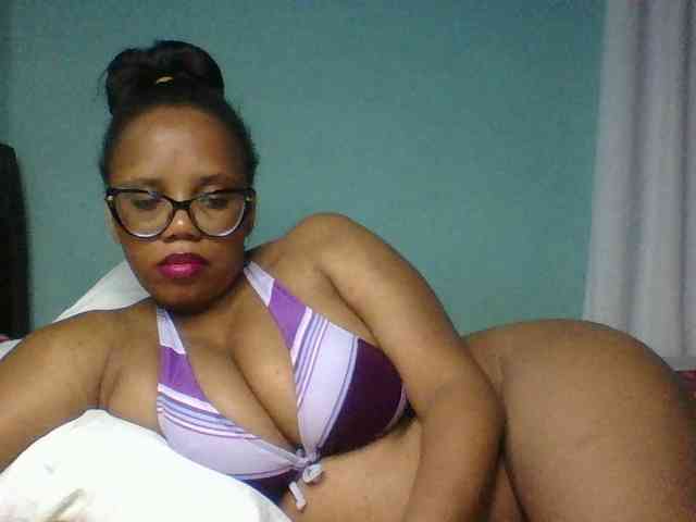 Prettyzari webcam