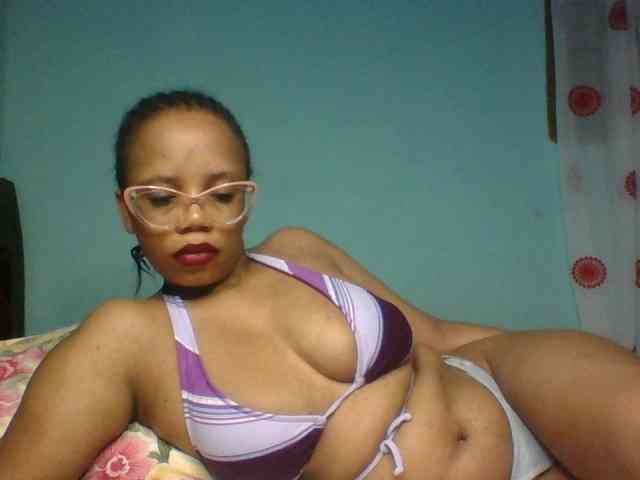 Prettyzari webcam