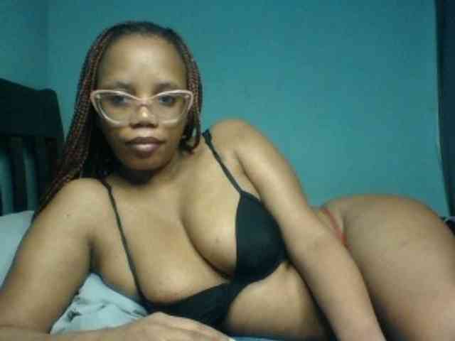 Prettyzari webcam