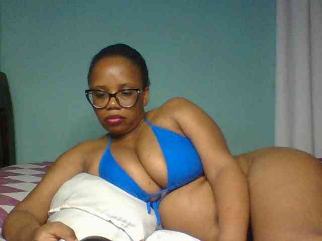 Prettyzari webcam