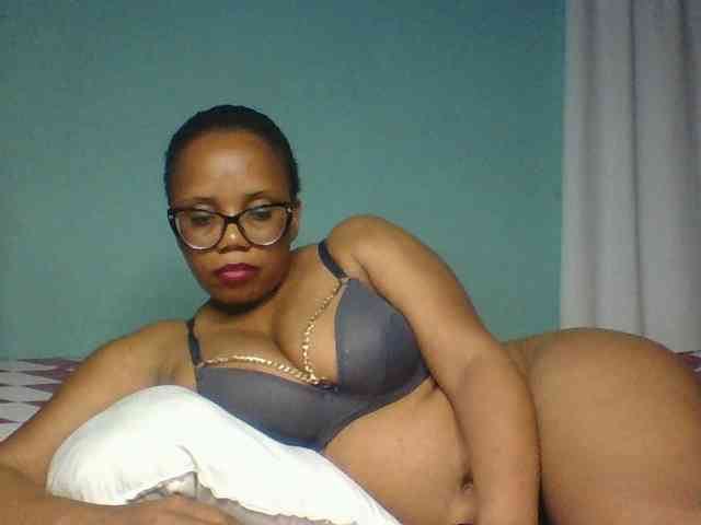 Prettyzari webcam