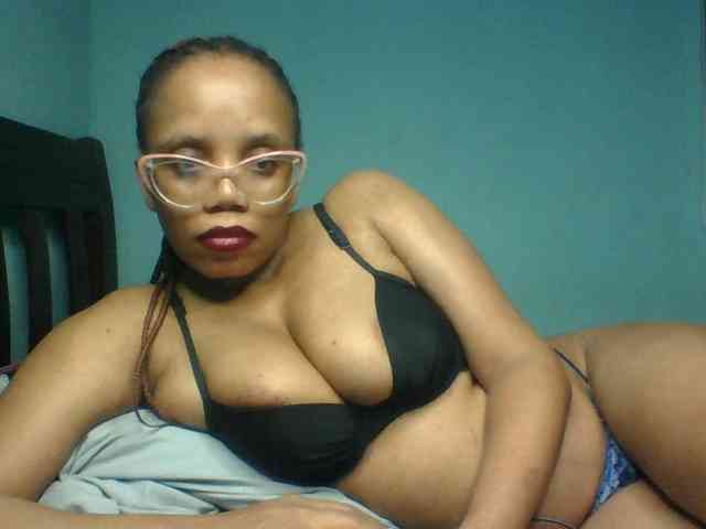 Prettyzari webcam