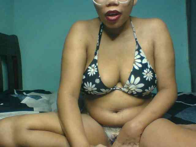 Prettyzari webcam